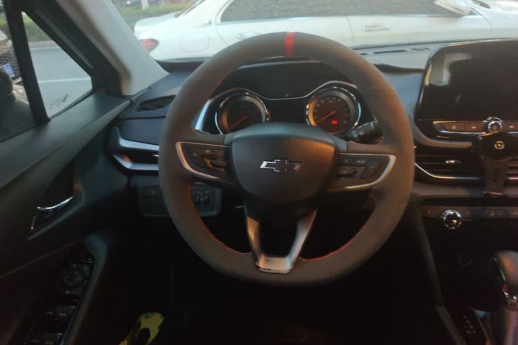 Used Chevrolet Orlando 2018 Redline 530T Automatic Enjoyment Edition (5+2 Model) – China V Standard Steering Wheel