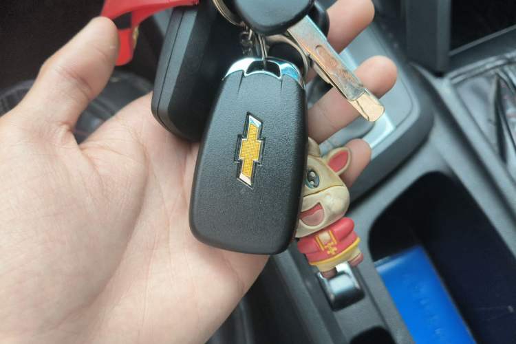 Used Chevrolet Orlando 2018 530T Automatic Luxury Edition (5+2 Model) China V Standard Vehicle Key