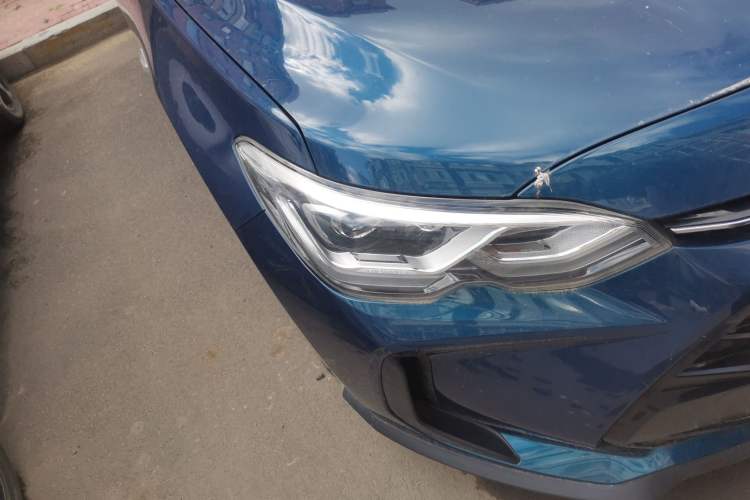 Used Chevrolet Orlando 2018 530T Automatic Luxury Edition (5+2 Model) China V Standard Right Front Headlight