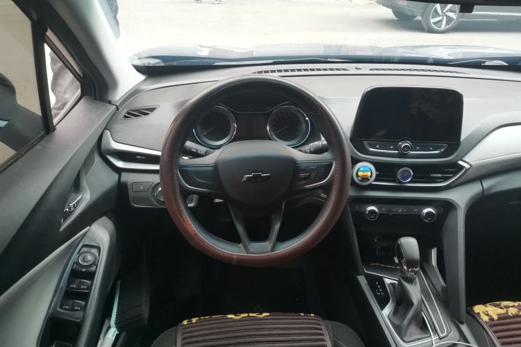 Used Chevrolet Orlando 2018 530T Automatic Luxury Edition (5+2 Model) China V Standard Steering Wheel
