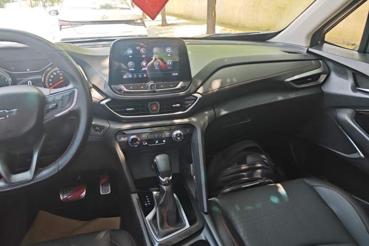 Used Chevrolet Orlando 2018 Redline 530T Automatic Enjoyment Edition (5+2 Model) – China V Standard Audio And AC Panel