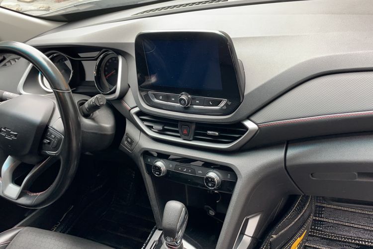 Used Chevrolet Orlando 2018 Redline 530T Automatic Enjoyment Edition (5+2 Model) – China V Standard Audio And AC Panel