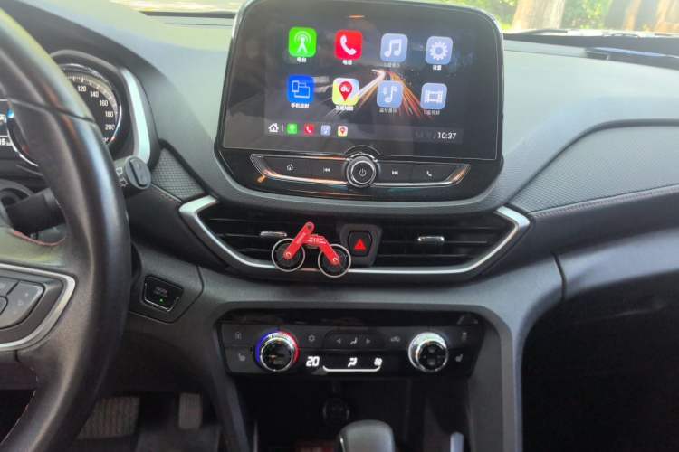 Used Chevrolet Orlando 2018 Redline 530T Automatic Zhaoxiang Edition (5+2 Seating) – China V Standard Audio And AC Panel