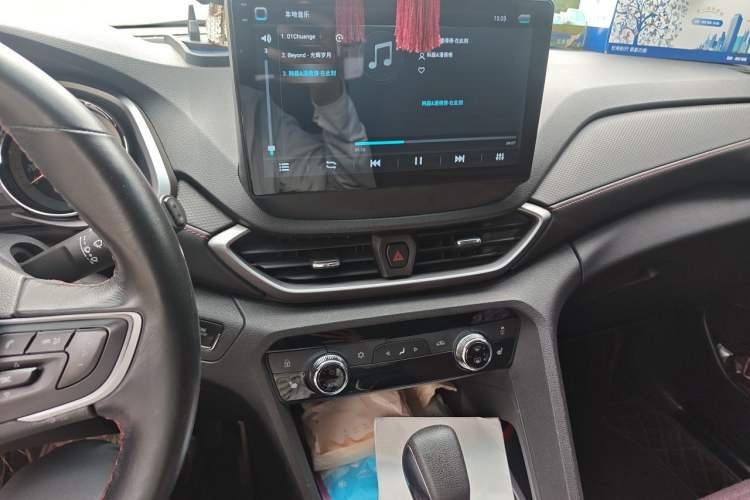 Used Chevrolet Orlando 2018 Redline 530T Automatic Zhaoxiang Edition (5+2 Seating) – China V Standard Audio And AC Panel