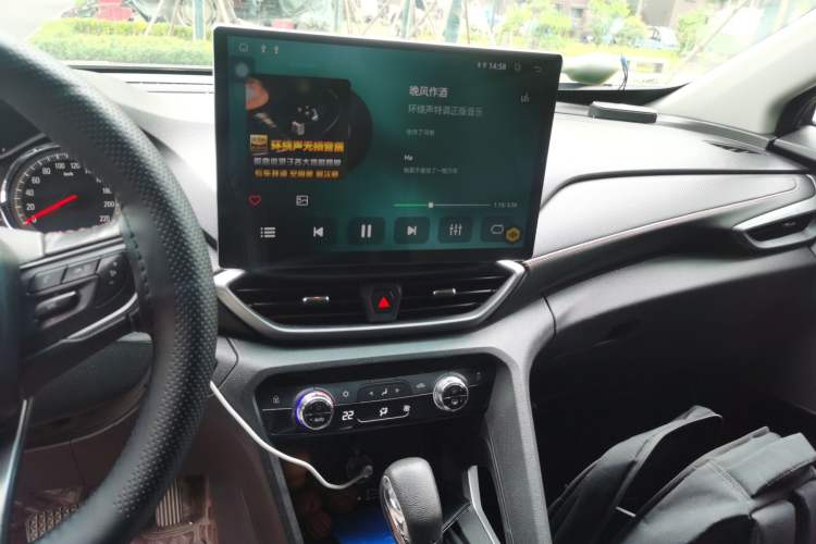 Used Chevrolet Orlando 2018 Redline 530T Automatic Enjoyment Edition (5+2 Model) – China V Standard Audio And AC Panel