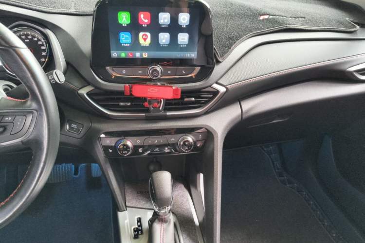 Used Chevrolet Orlando 2018 Redline 530T Automatic Zhaoxiang Edition (5+2 Seating) – China V Standard Audio And AC Panel