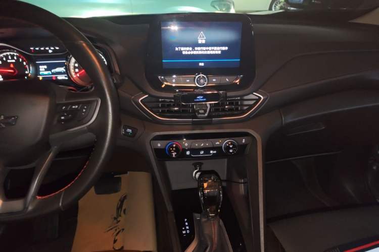 Used Chevrolet Orlando 2018 Redline 530T Automatic Enjoyment Edition (5+2 Model) – China V Standard Audio And AC Panel