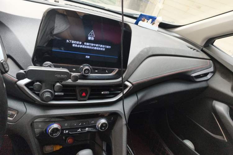Used Chevrolet Orlando 2018 Redline 530T Automatic Enjoyment Edition (5+2 Model) – China V Standard Audio And AC Panel