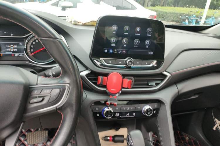 Used Chevrolet Orlando 2018 Redline 530T Automatic Zhaoxiang Edition (5+2 Seating) – China V Standard Audio And AC Panel