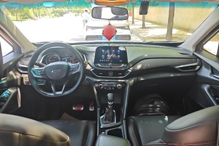 Used Chevrolet Orlando 2018 Redline 530T Automatic Enjoyment Edition (5+2 Model) – China V Standard Center Console
