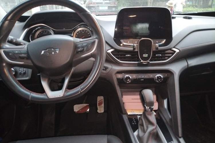 Used Chevrolet Orlando 2018 Redline 530T Automatic Enjoyment Edition (5+2 Model) – China V Standard Center Console