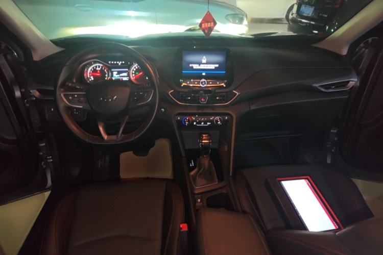 Used Chevrolet Orlando 2018 Redline 530T Automatic Enjoyment Edition (5+2 Model) – China V Standard Center Console