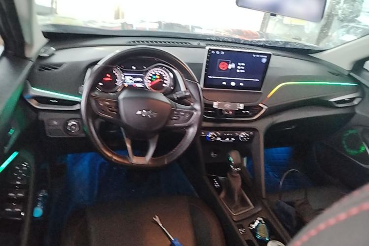 Used Chevrolet Orlando 2018 Redline 530T Automatic Enjoyment Edition (5+2 Model) – China V Standard Center Console