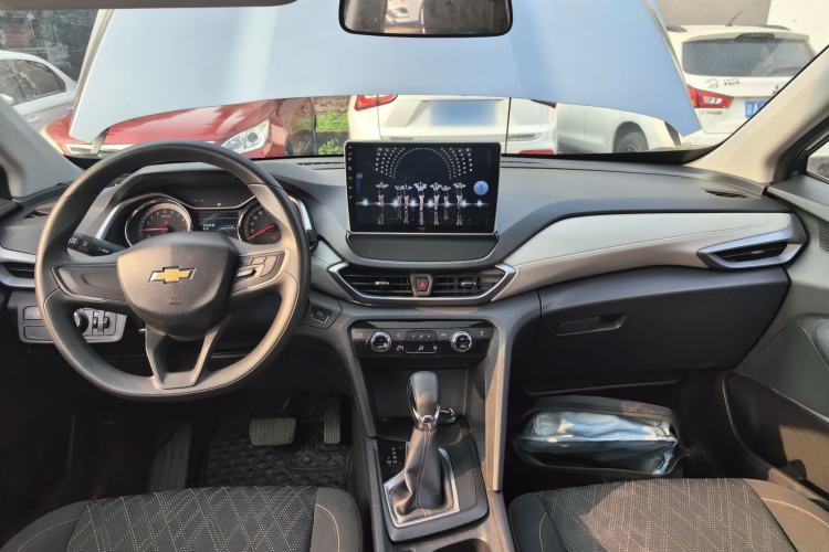 Used Chevrolet Orlando 2018 530T Automatic Luxury Edition (5+2 Model) China V Standard Center Console
