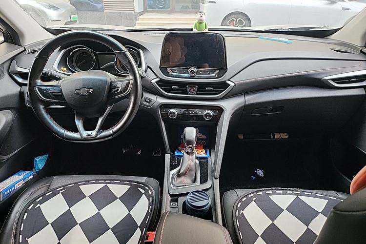 Used Chevrolet Orlando 2018 Redline 530T Automatic Enjoyment Edition (5+2 Model) – China V Standard Center Console