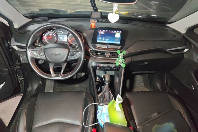 Used Chevrolet Orlando 2018 Redline 530T Automatic Zhaoxiang Edition (5+2 Seating) – China V Standard Center Console