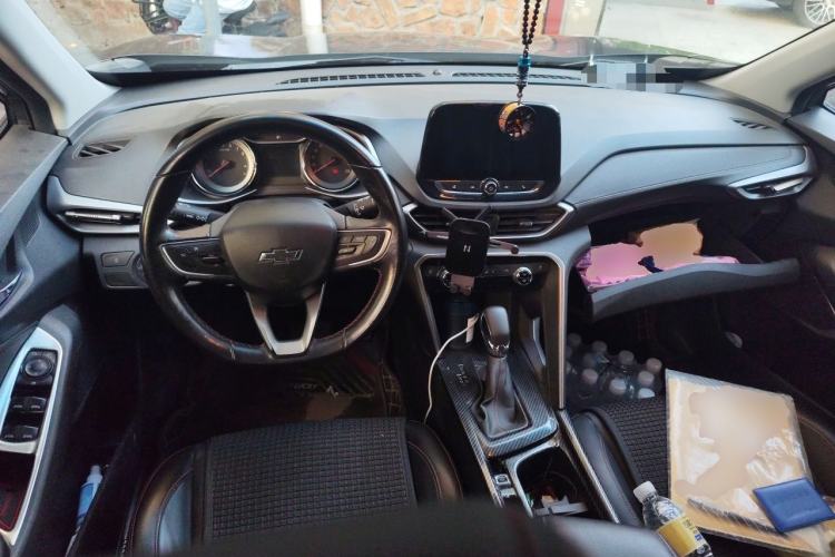 Used Chevrolet Orlando 2018 Redline 530T Automatic Enjoyment Edition (5+2 Model) – China V Standard Center Console