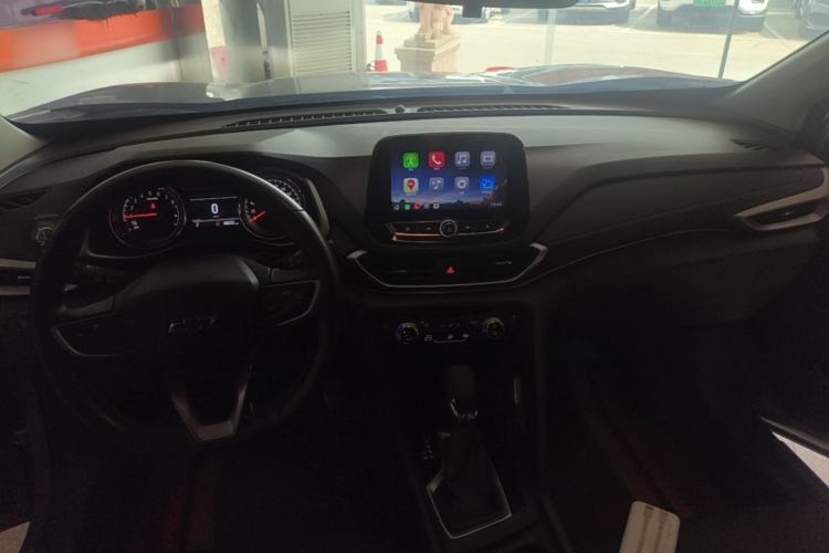 Used Chevrolet Orlando 2018 Redline 530T Automatic Enjoyment Edition (5+2 Model) – China V Standard Center Console