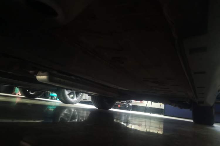 Used Chevrolet Orlando 2018 Redline 530T Automatic Enjoyment Edition (5+2 Model) – China V Standard Chassis Front Left