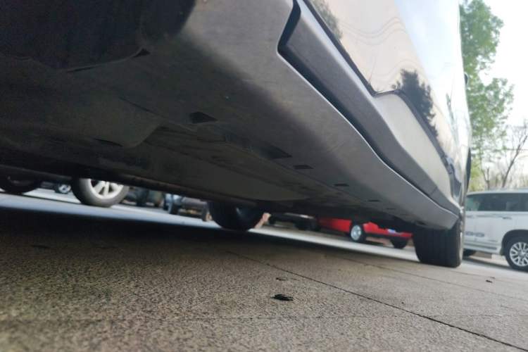 Used Chevrolet Orlando 2018 Redline 530T Automatic Enjoyment Edition (5+2 Model) – China V Standard Chassis Front Left