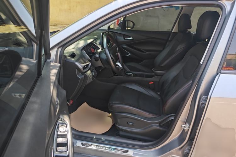 Used Chevrolet Orlando 2018 Redline 530T Automatic Enjoyment Edition (5+2 Model) – China V Standard Driver Seat