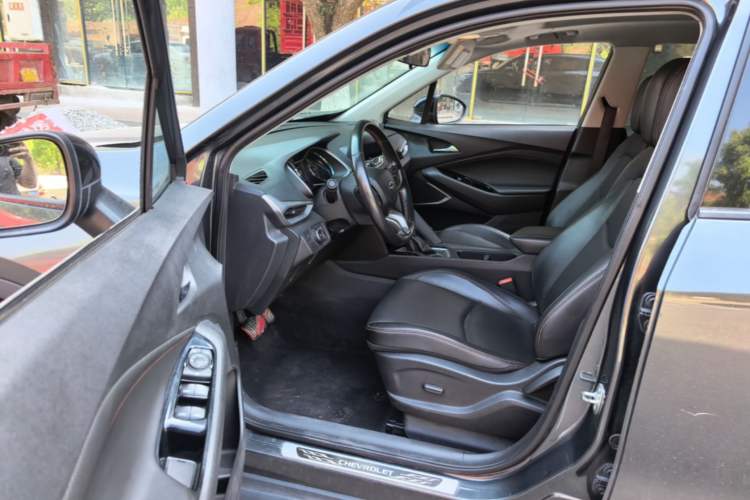 Used Chevrolet Orlando 2018 Redline 530T Automatic Enjoyment Edition (5+2 Model) – China V Standard Driver Seat