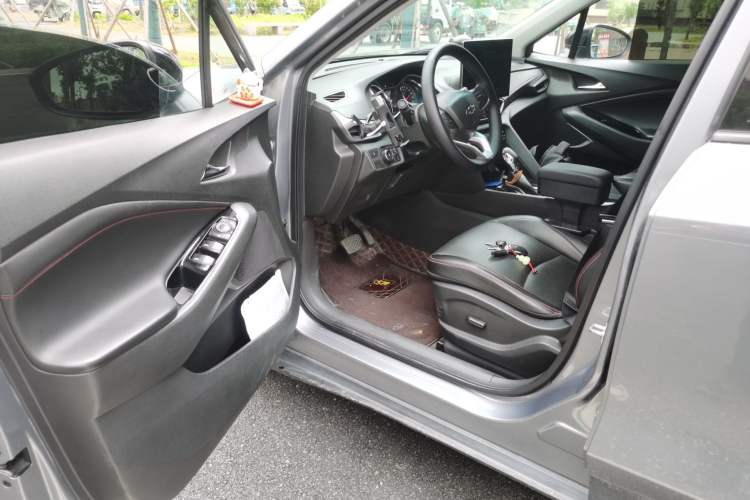 Used Chevrolet Orlando 2018 Redline 530T Automatic Enjoyment Edition (5+2 Model) – China V Standard Driver Seat