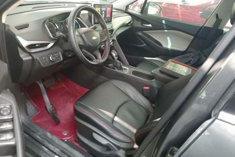 Used Chevrolet Orlando 2018 530T Automatic Luxury Edition (5+2 Model) China V Standard Driver Seat