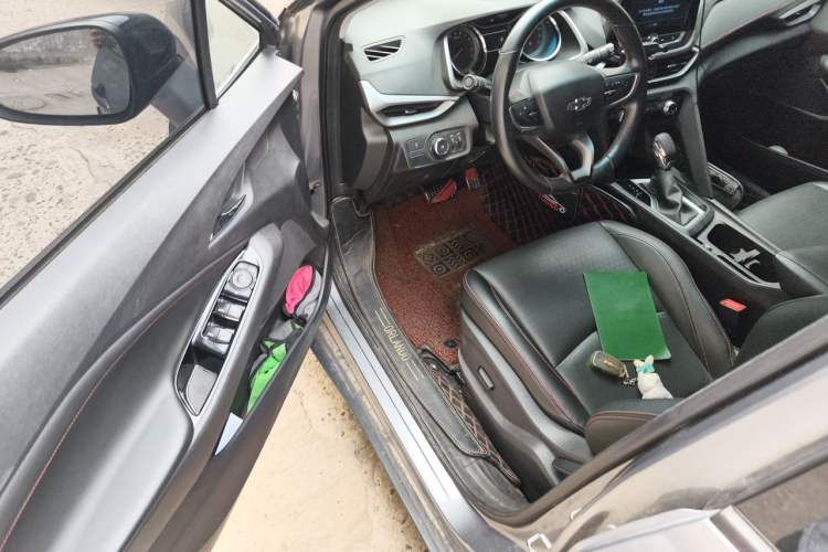 Used Chevrolet Orlando 2018 Redline 530T Automatic Enjoyment Edition (5+2 Model) – China V Standard Driver Seat