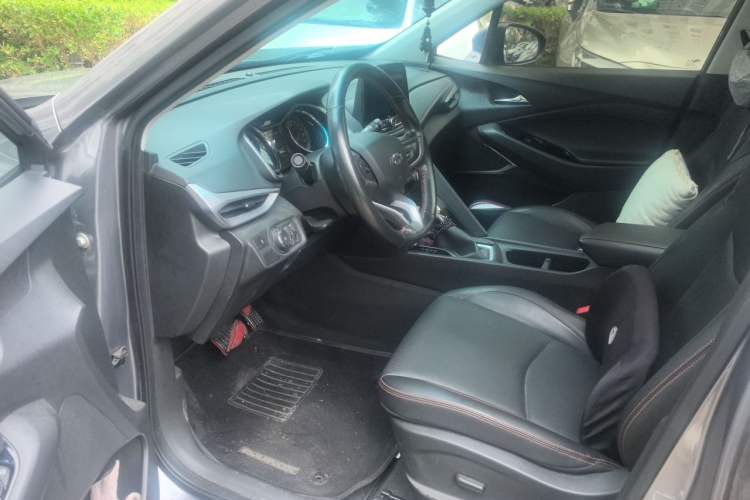 Used Chevrolet Orlando 2018 Redline 530T Automatic Enjoyment Edition (5+2 Model) – China V Standard Driver Seat