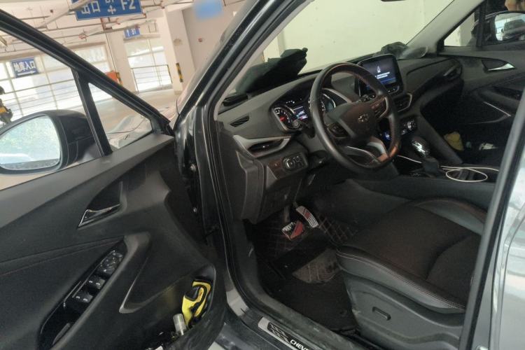 Used Chevrolet Orlando 2018 Redline 530T Automatic Enjoyment Edition (5+2 Model) – China V Standard Driver Seat