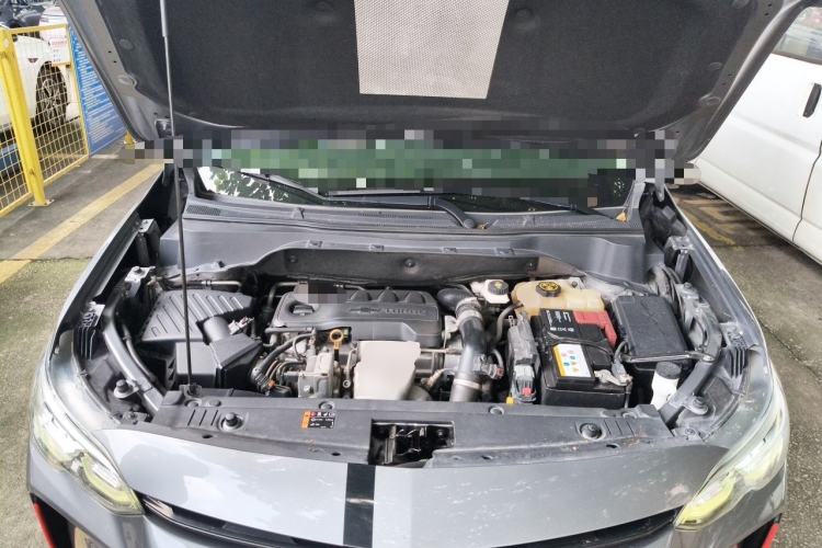 Used Chevrolet Orlando 2018 Redline 530T Automatic Zhaoxiang Edition (5+2 Seating) – China V Standard Engine Bay
