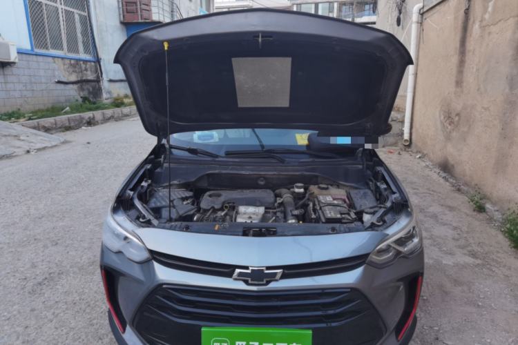 Used Chevrolet Orlando 2018 Redline 530T Automatic Enjoyment Edition (5+2 Model) – China V Standard Engine Bay