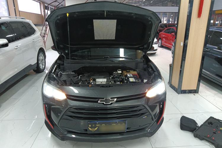 Used Chevrolet Orlando 2018 Redline 530T Automatic Enjoyment Edition (5+2 Model) – China V Standard Engine Bay
