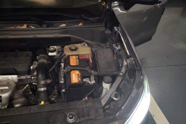 Used Chevrolet Orlando 2018 Redline 530T Automatic Enjoyment Edition (5+2 Model) – China V Standard Engine Bay Left