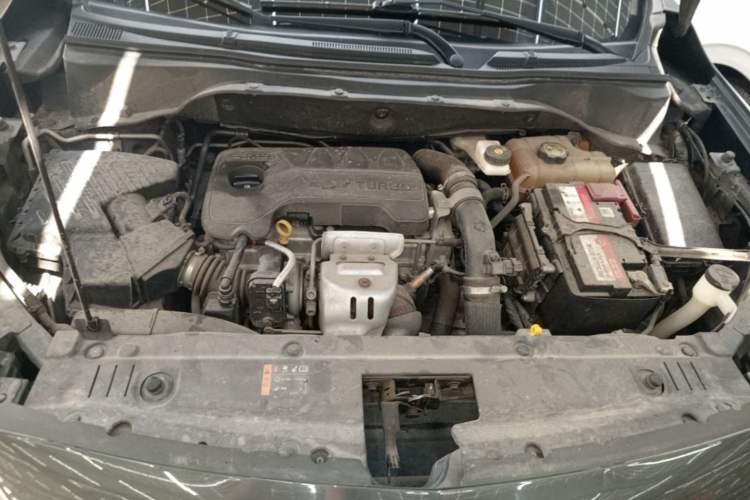 Used Chevrolet Orlando 2018 530T Automatic Luxury Edition (5+2 Model) China V Standard Engine Bay