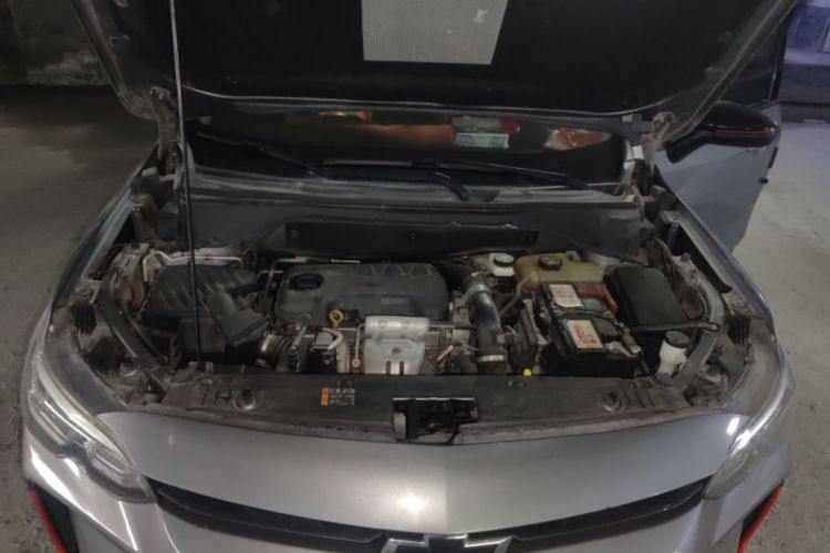 Used Chevrolet Orlando 2018 Redline 530T Automatic Enjoyment Edition (5+2 Model) – China V Standard Engine Bay