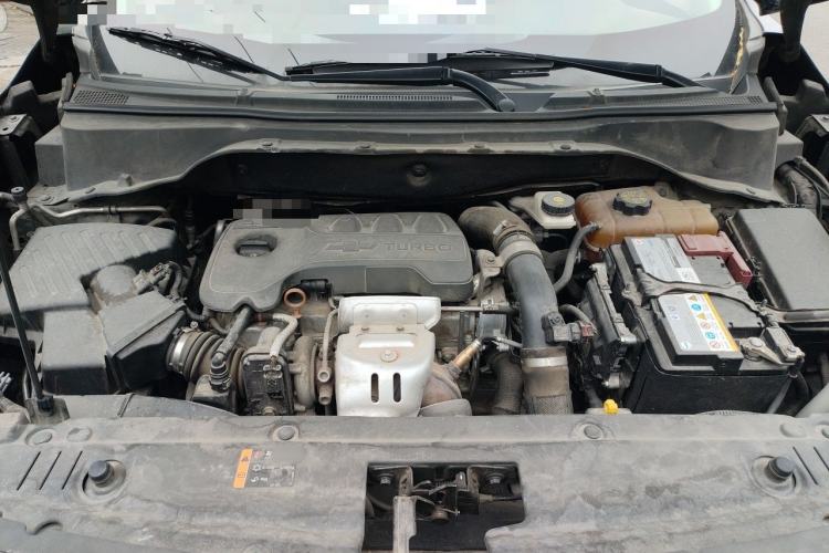 Used Chevrolet Orlando 2018 Redline 530T Automatic Zhaoxiang Edition (5+2 Seating) – China V Standard Engine Bay