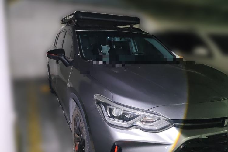 Used Chevrolet Orlando 2018 Redline 530T Automatic Zhaoxiang Edition (5+2 Seating) – China V Standard Front Right 45 Deg