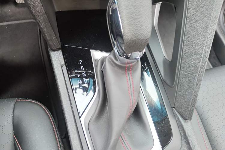 Used Chevrolet Orlando 2018 Redline 530T Automatic Enjoyment Edition (5+2 Model) – China V Standard Gear Lever