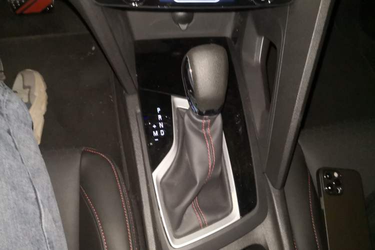 Used Chevrolet Orlando 2018 Redline 530T Automatic Enjoyment Edition (5+2 Model) – China V Standard Gear Lever
