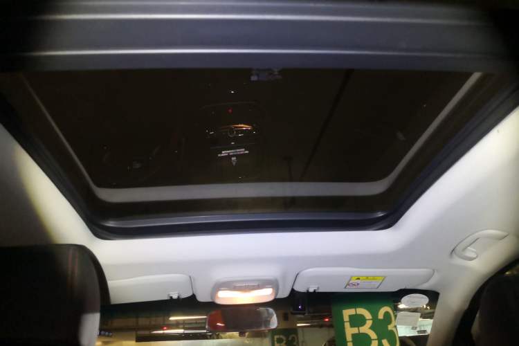 Used Chevrolet Orlando 2018 Redline 530T Automatic Enjoyment Edition (5+2 Model) – China V Standard Headliner