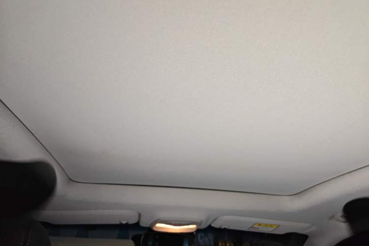 Used Chevrolet Orlando 2018 Redline 530T Automatic Zhaoxiang Edition (5+2 Seating) – China V Standard Headliner