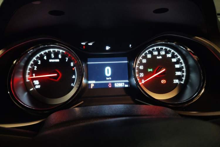 Used Chevrolet Orlando 2018 Redline 530T Automatic Enjoyment Edition (5+2 Model) – China V Standard Instrument Cluster