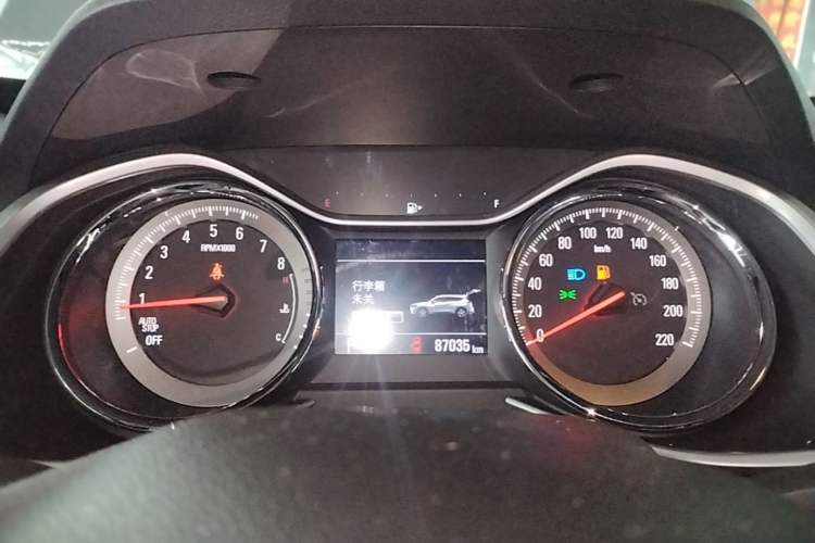 Used Chevrolet Orlando 2018 Redline 530T Automatic Enjoyment Edition (5+2 Model) – China V Standard Instrument Cluster