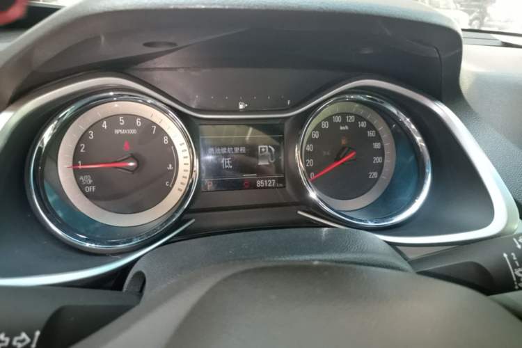 Used Chevrolet Orlando 2018 530T Automatic Luxury Edition (5+2 Model) China V Standard Instrument Cluster
