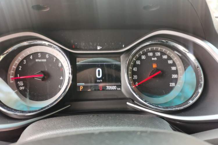 Used Chevrolet Orlando 2018 Redline 530T Automatic Enjoyment Edition (5+2 Model) – China V Standard Instrument Cluster