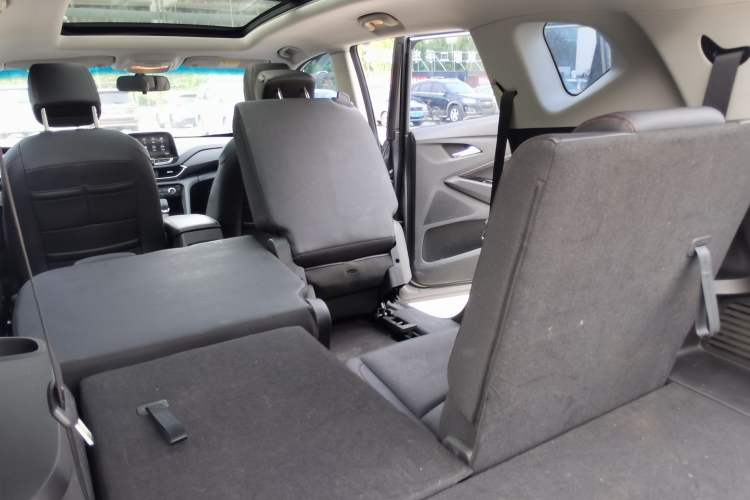 Used Chevrolet Orlando 2018 Redline 530T Automatic Enjoyment Edition (5+2 Model) – China V Standard Interior 2