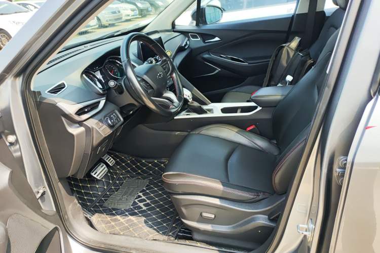 Used Chevrolet Orlando 2018 Redline 530T Automatic Enjoyment Edition (5+2 Model) – China V Standard Left Front Seat