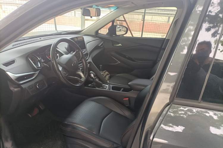 Used Chevrolet Orlando 2018 Redline 530T Automatic Enjoyment Edition (5+2 Model) – China V Standard Left Front Seat